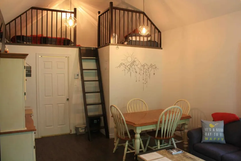 Vacation souvenir/Open air on mezzanine - Image 1