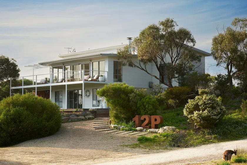 The Shilling - Island Beach Kangaroo Island - Image 1