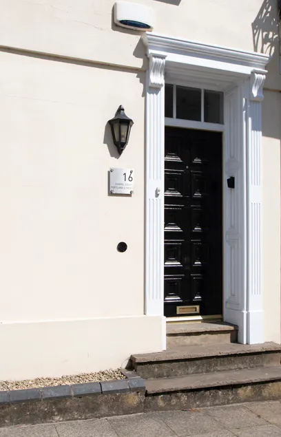 Modern apartment in Leamington Spa City Centre - Image 1