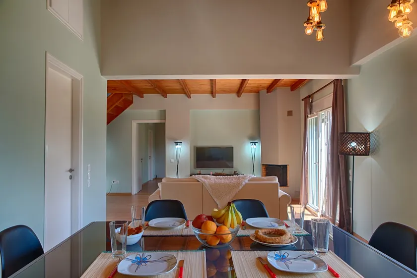Modern eco friendly villa close to town - Image 1