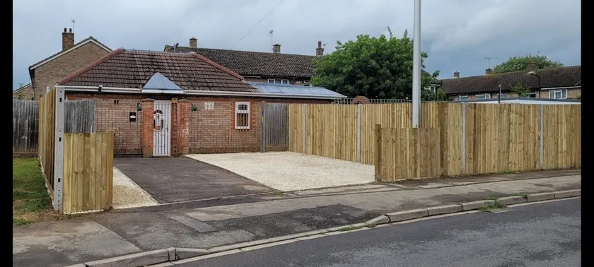 Detached 3 bed bungalow. - Image 1