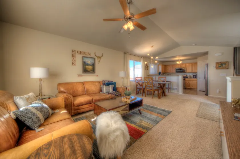 Comfortable – Family Friendly Home with AC - Image 1