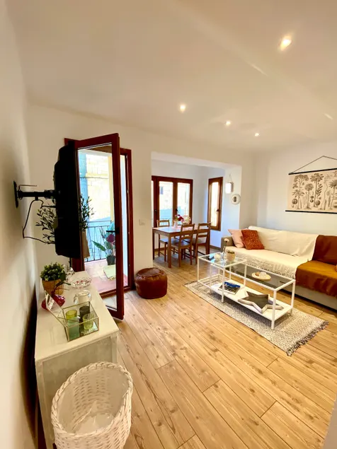 Merlot-Priorat- Accommodation - Image 1