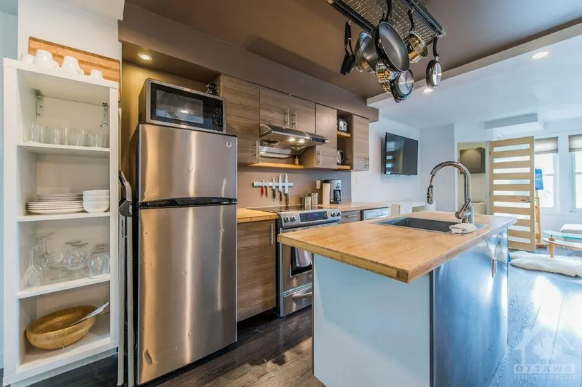 Modern & Private Downtown Getaway - Image 1