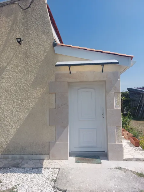 townhouse - Image 1