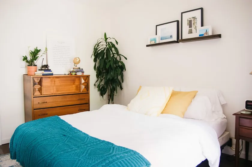 Charming Bright Studio, 2.5 Blocks To The Beach - Image 1