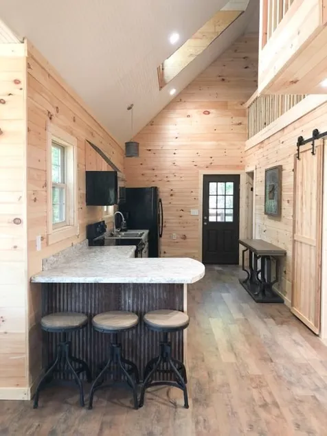 RIVERTON LAKESIDE COTTAGE NO PICKWICK LAKE - Image 1