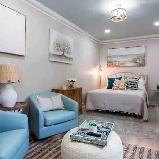 Stylish private studio with plenty of luxury. - Image 1