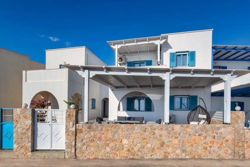 Ninas beach house - Image 1