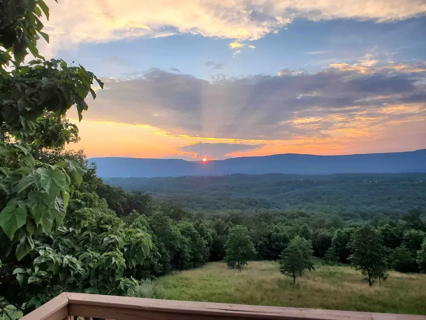 Views, hike, work remote, private, hottub & CTVs! - Image 1