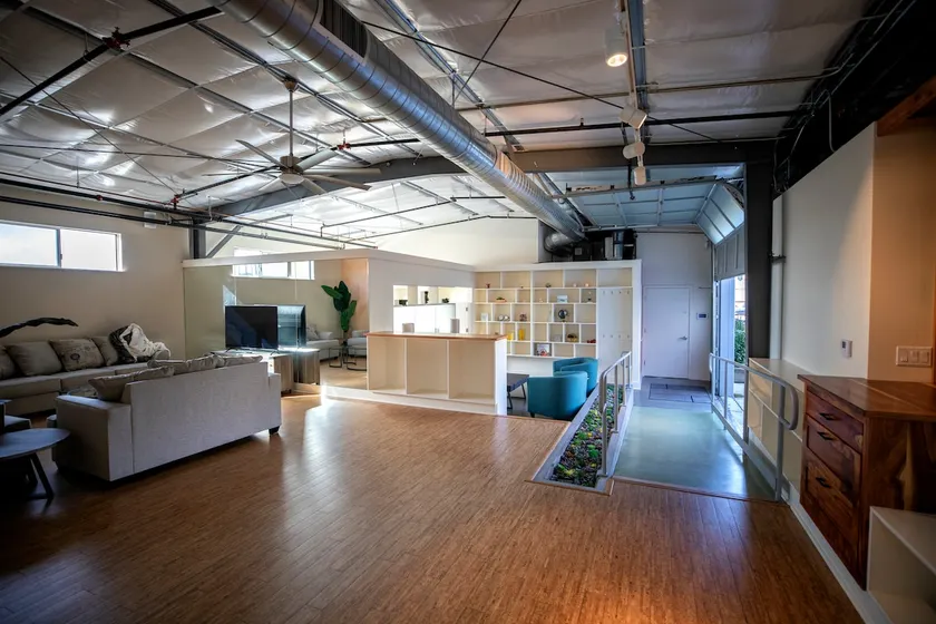 Studio 882 in the ”BitterSweet” Building - Image 1