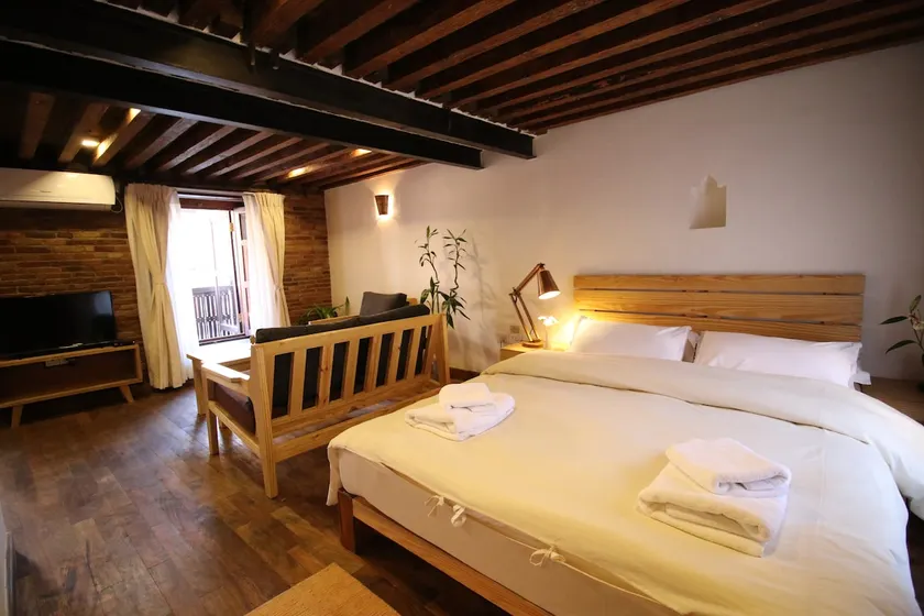 Balcony apartment- 50m from Patan Durbar Sq - Image 1