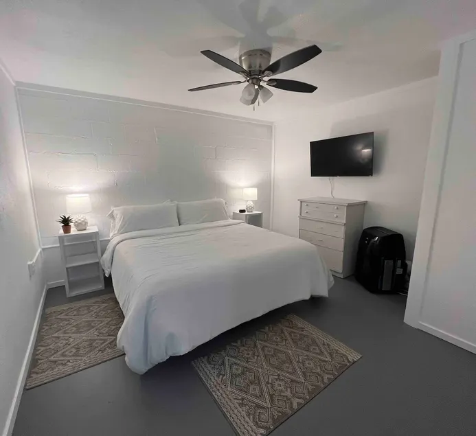 Hideaway Vacation Suite - Image 1