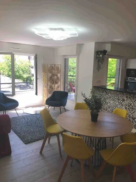 Cosy 3 BR 15 mn away from the very center of Paris - Image 1