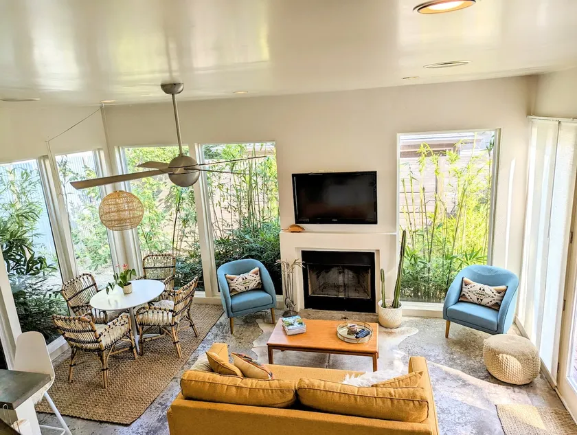 Central/East Maple Ave. Guest House - Image 1