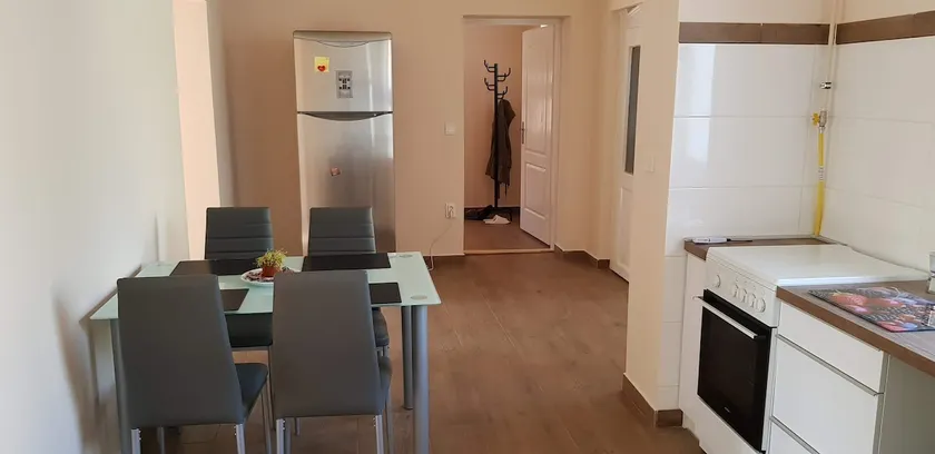 Flamingo House - Image 1