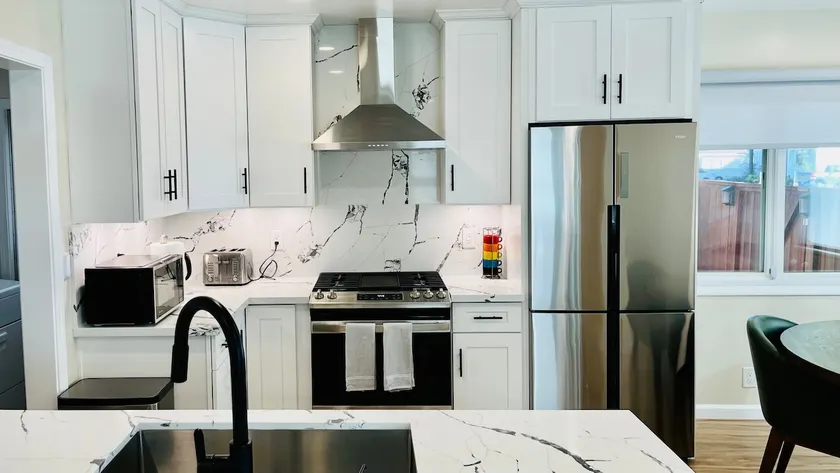 Newly upgraded Luxury 2 Bedroom Home - Image 1