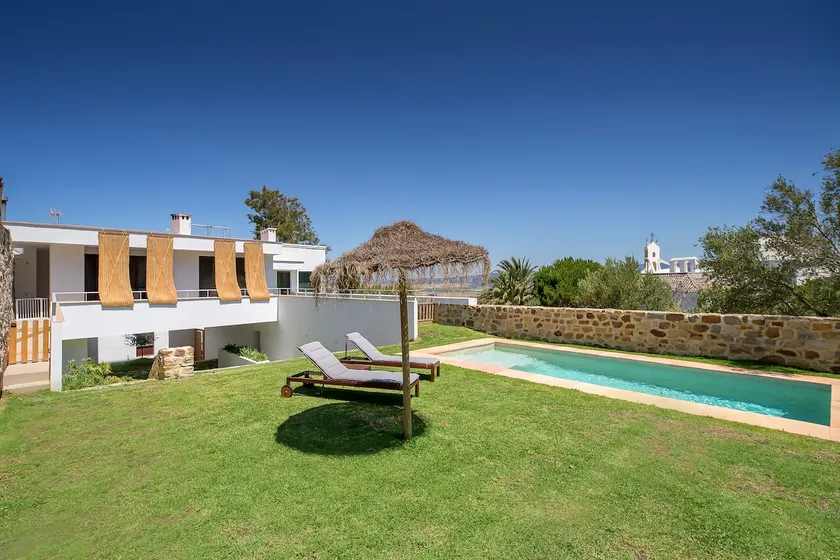 Country house with views of Los Alcornocales National Park - Image 1