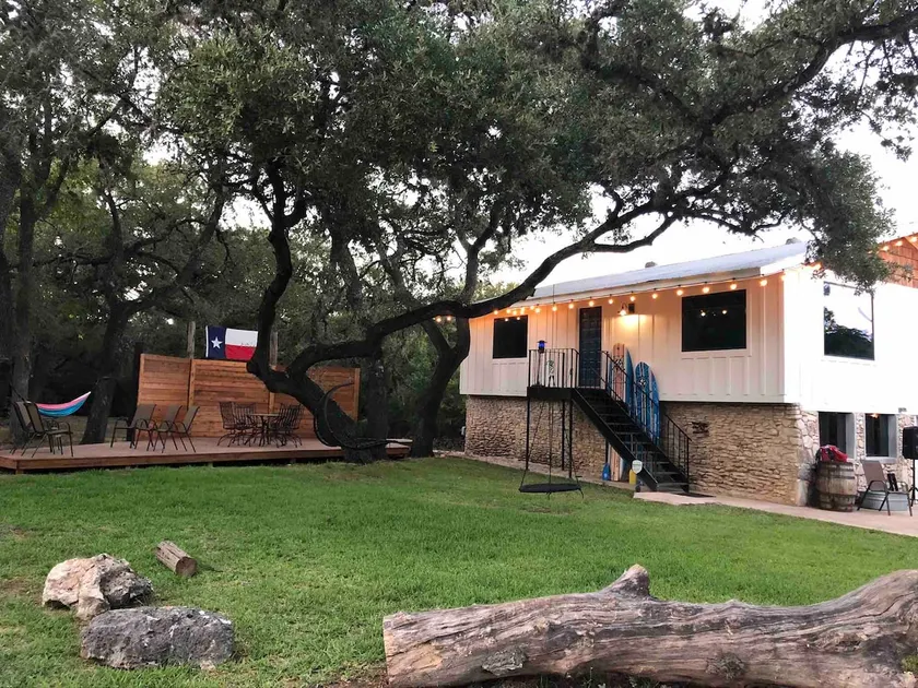 Old Town Helotes- River Rock Ranch!! - Image 1