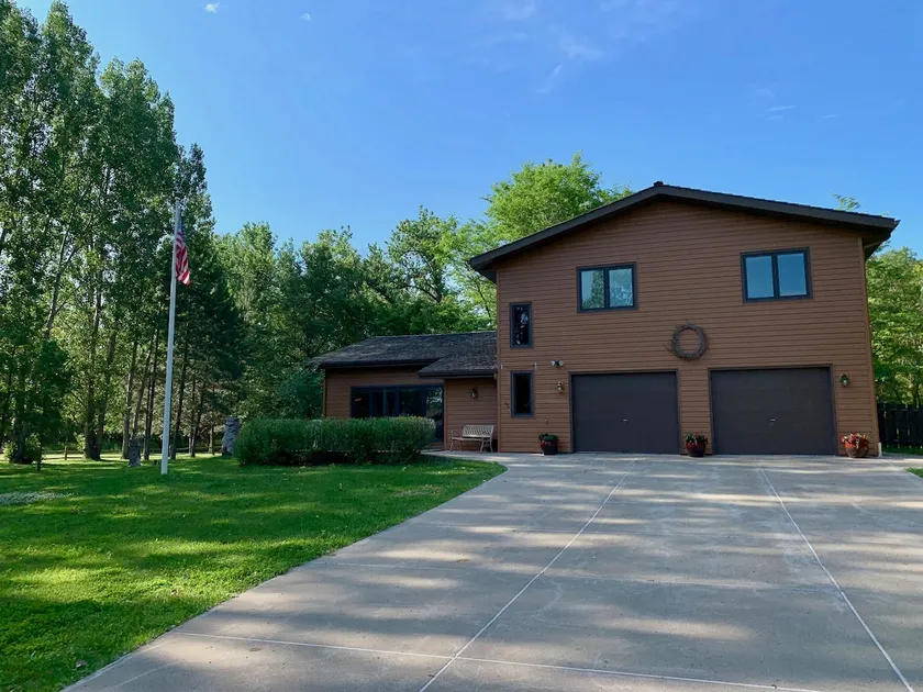 Country Living At It's Best! - Image 1