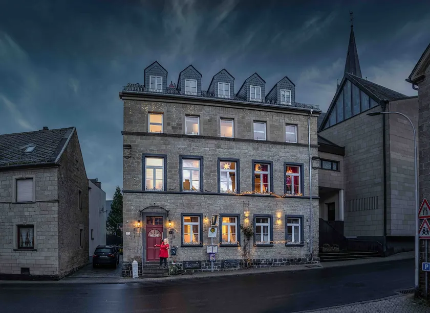 Old Abbey House - up to 20 Persons - Image 1