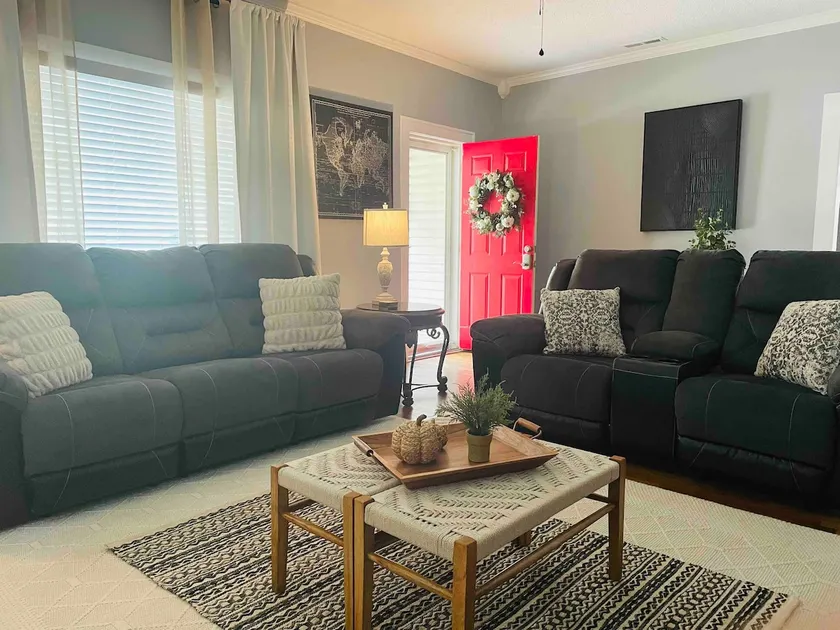 Cozy Home at 7 Points - Image 1
