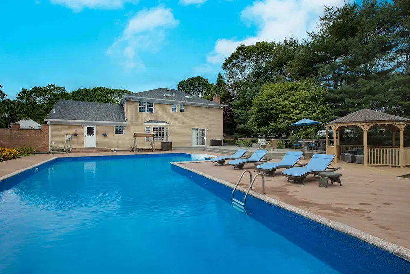 Beach Retreat - Heated Pool, Game Room & Bar - Image 1
