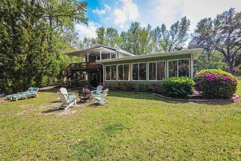 Withlacoochee River Chalet, Kayak to Rainbow - Image 1