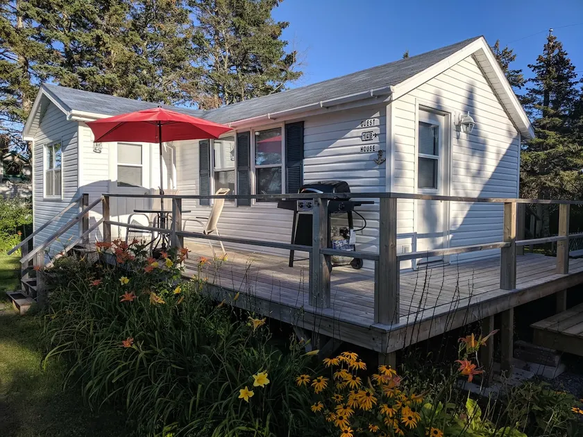 Bayside Cottage - Image 1