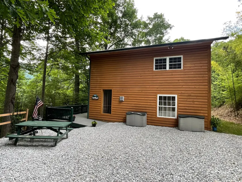 Mountain Memory Cabin - Image 1