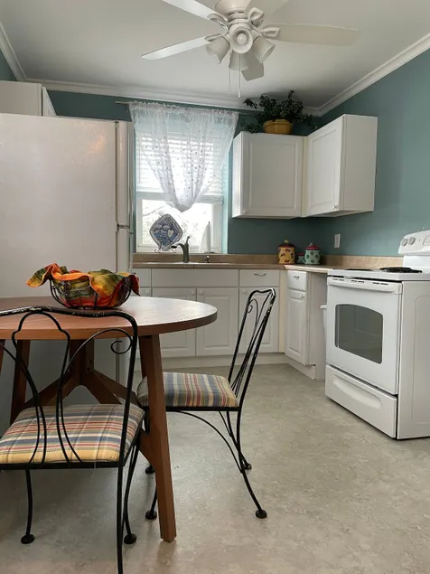 Enjoy our Cozy Garage Apartment - Image 1