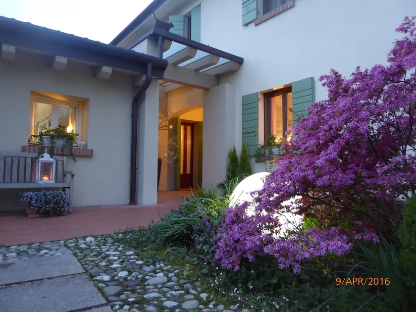 THE GARDENER'S HOUSE - Image 1