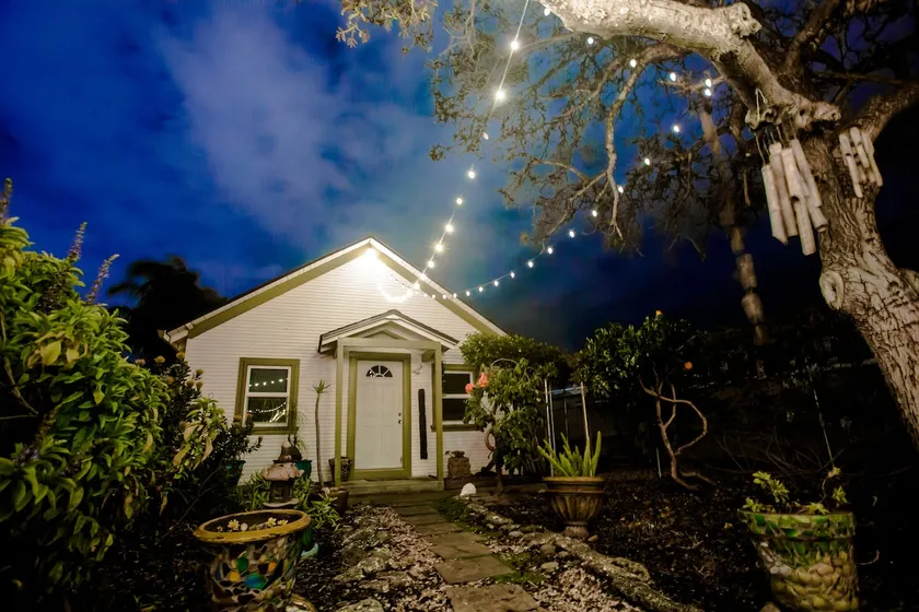 Garden Oasis for Guests to Relax, Surf & Adventure - Image 1