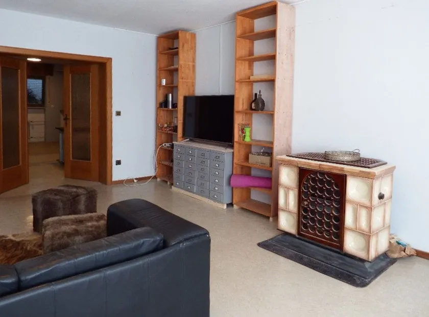 2-3 room in-law apartment with large kitchen-living room - Image 1