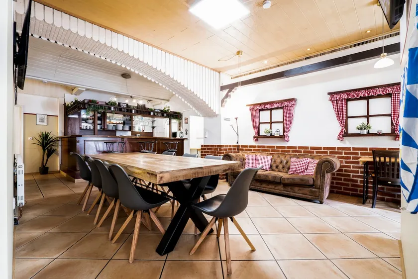 ※ Casa BARvaria ※Incredible 8BR※ HUGE※With a BAR ※ - Image 1