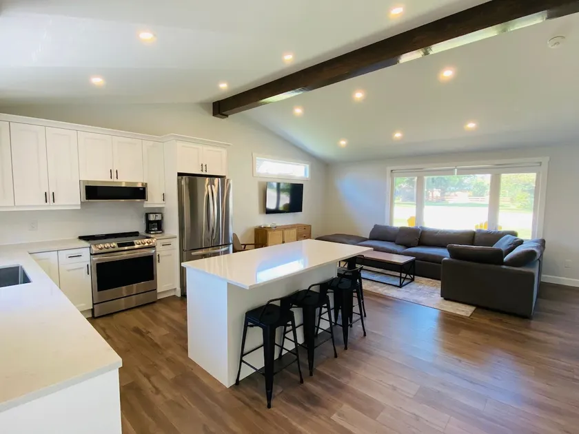 Bright 3BR Beach House - Walk to Port Dover Beach - Image 1