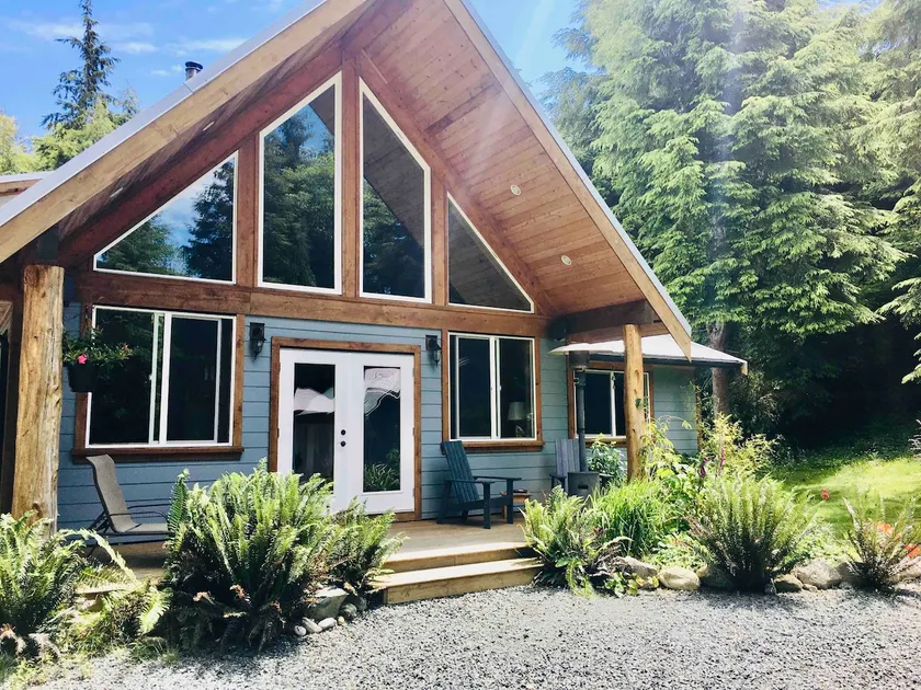 The Lodge at Waters Edge - Image 1