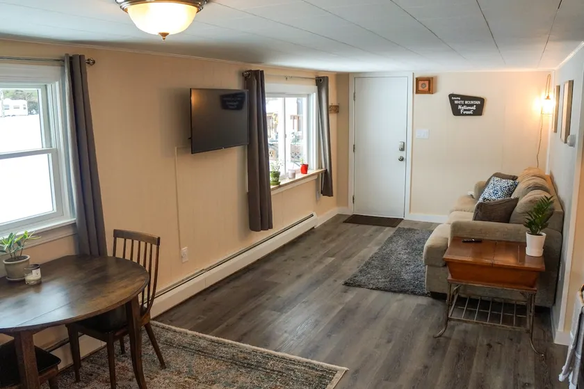 Humble abode in the heart of the White Mountains - Image 1
