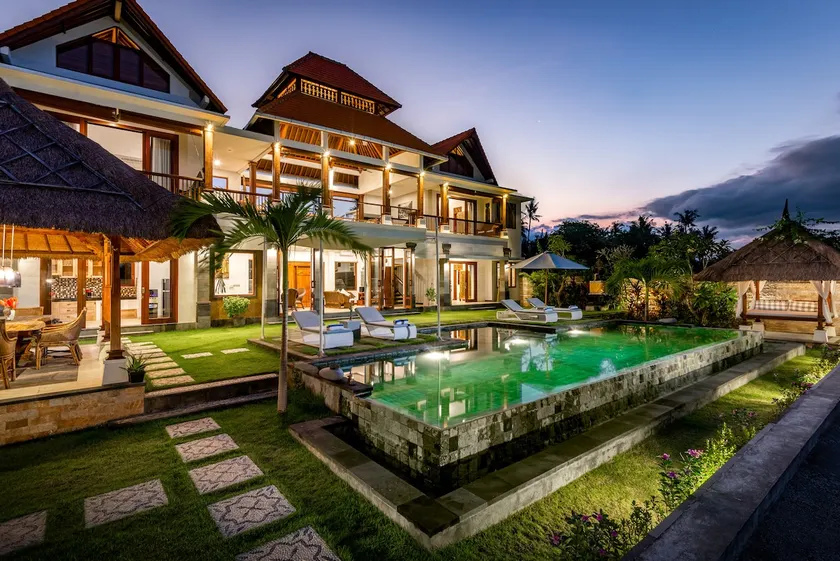 Villa Shalimar beach front in Amed - Image 1