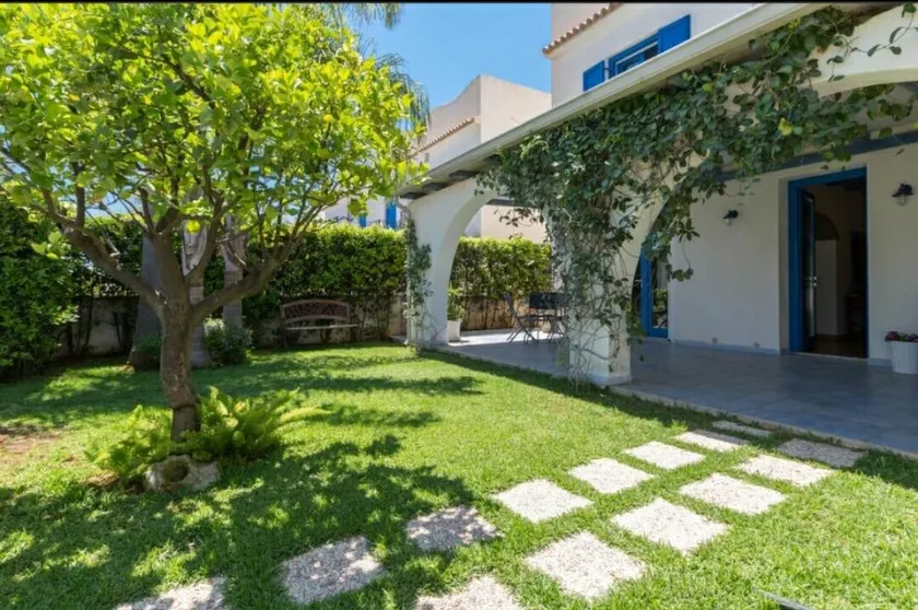 Oåtkomligt erbjudande! Marina di Ragusa Villa - Image 1