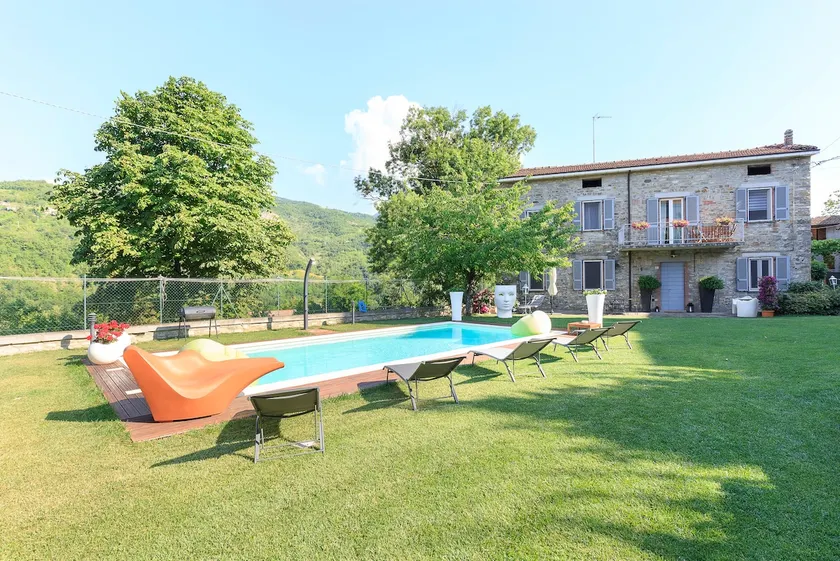 Ancient courtyard with swimming pool house Gae 033005AT-00003 - Image 1