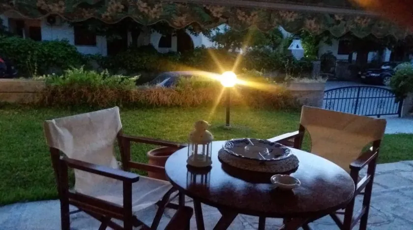 Sofia's summerhouse in Siviri - Image 1