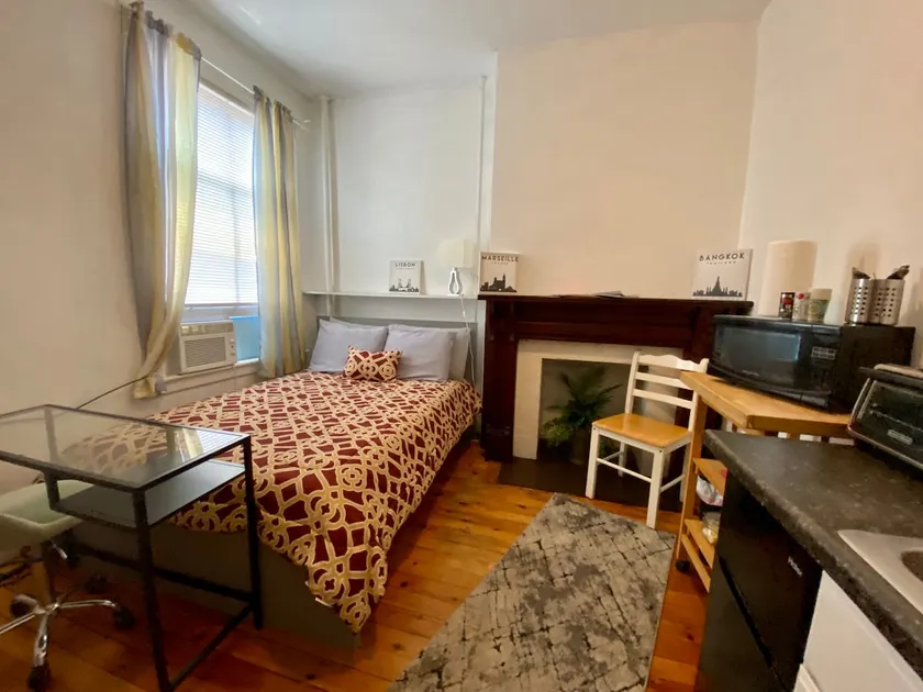 La Petite Pearl - Image 1