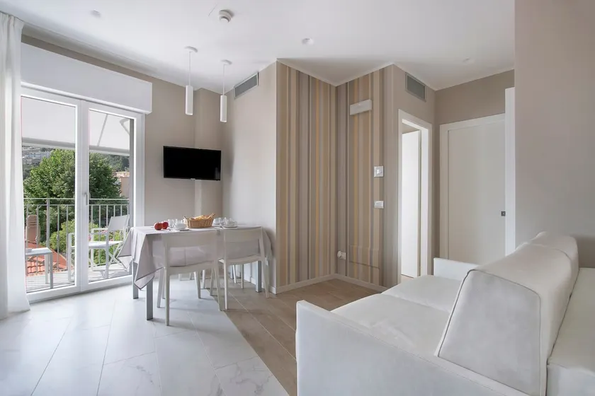 Beautiful two-room apartment and balcony with side sea view - Image 1