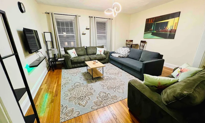 2 FREE parking spots- In unit washer/dryer - Image 1