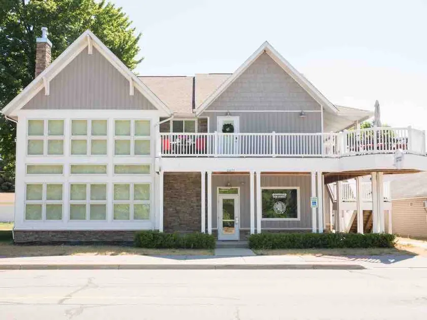 Downtown Getaway - Image 1
