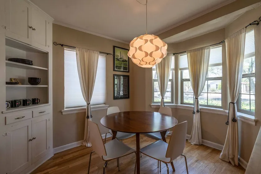 Beautiful Historic Home Near Downtown Phoenix - Image 1