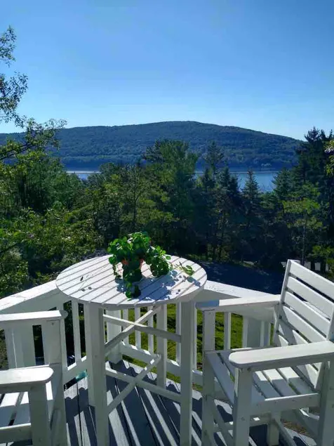 Lake House - Image 1