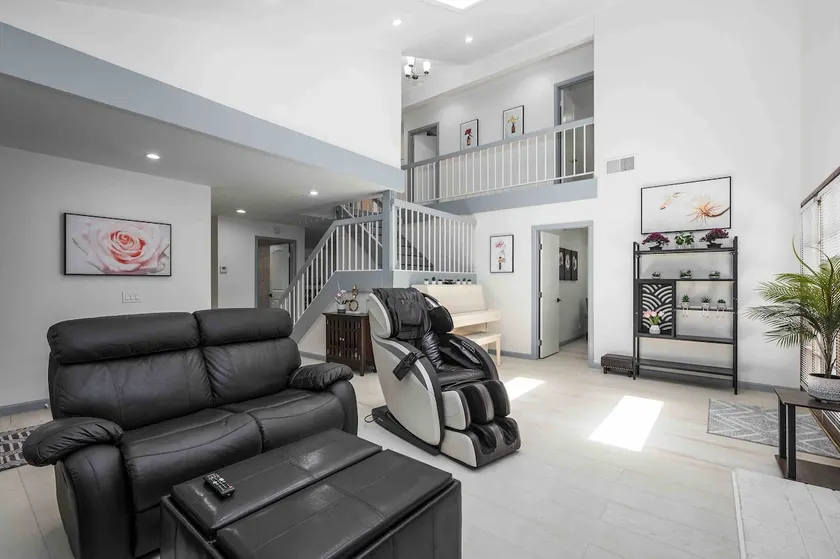 Leisure House with 5BDR & 3BA Perfect for 11! - Image 1