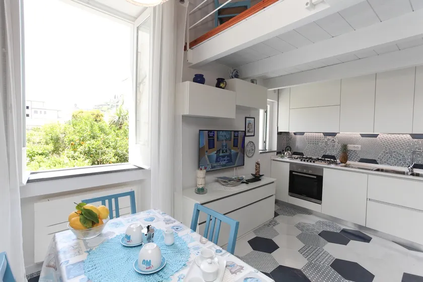 Desy's House - Image 1